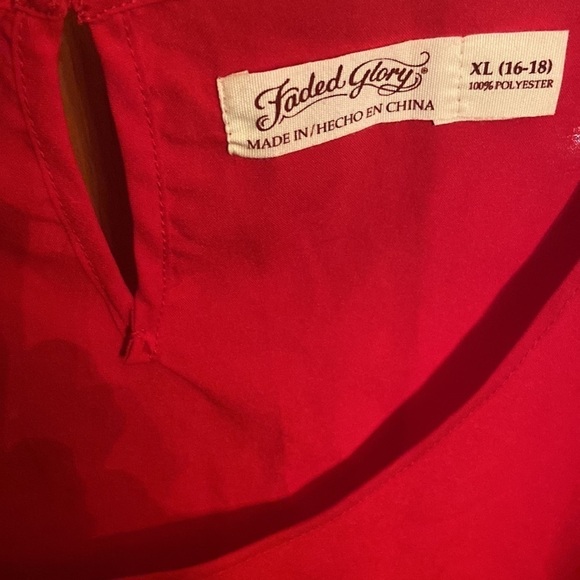 FADED Glory Woman’s Blouse - Picture 5 of 5